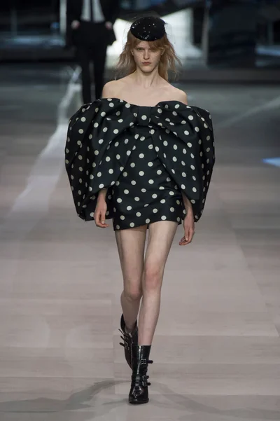 Look 1